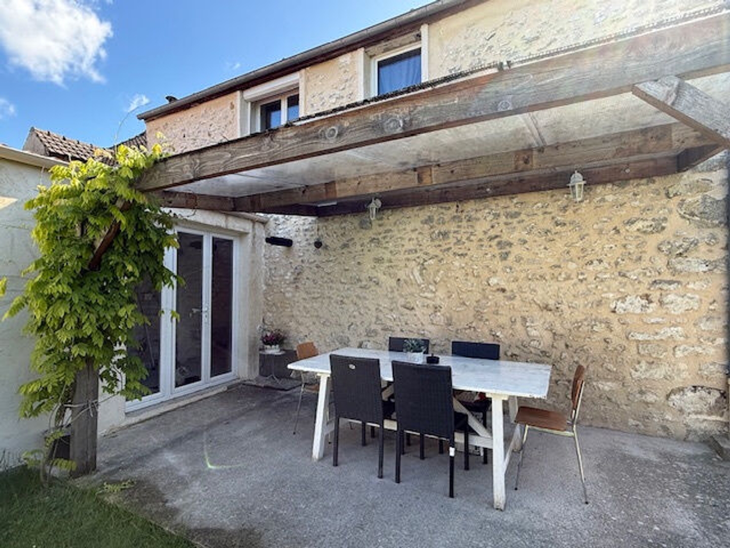 Maison à vendre - 7 pièces - 142m2 - La Ferté-Gaucher (77320)