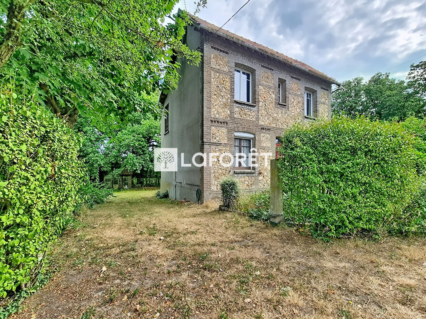 Maison à vendre - 4 pièces - 85m2 - Saint-Étienne-Du-... (76800)