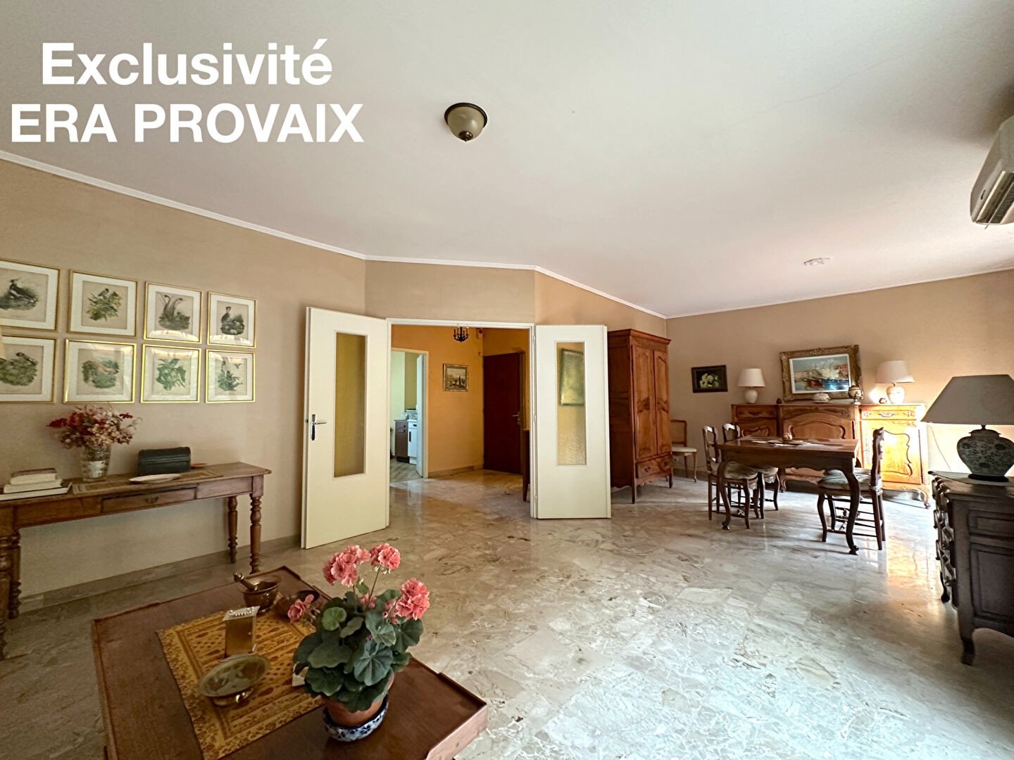 Appartement à vendre - 4 pièces - 105m2 - Aix-En-Provence (13090)