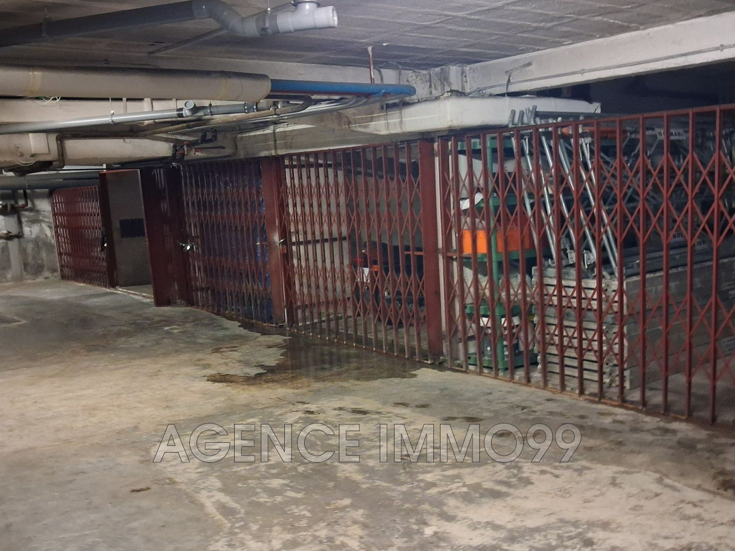 Parking / garage / box à vendre - 12m2 - Le Cannet (06110)