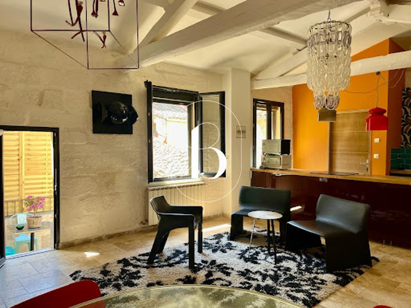 Appartement à vendre - 7 pièces - 129m2 - Uzès (30700)