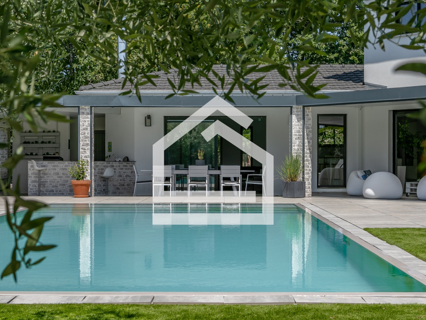 Maison à vendre - 9 pièces - 260m2 - Saint-Aubin-De-Médoc (33160)