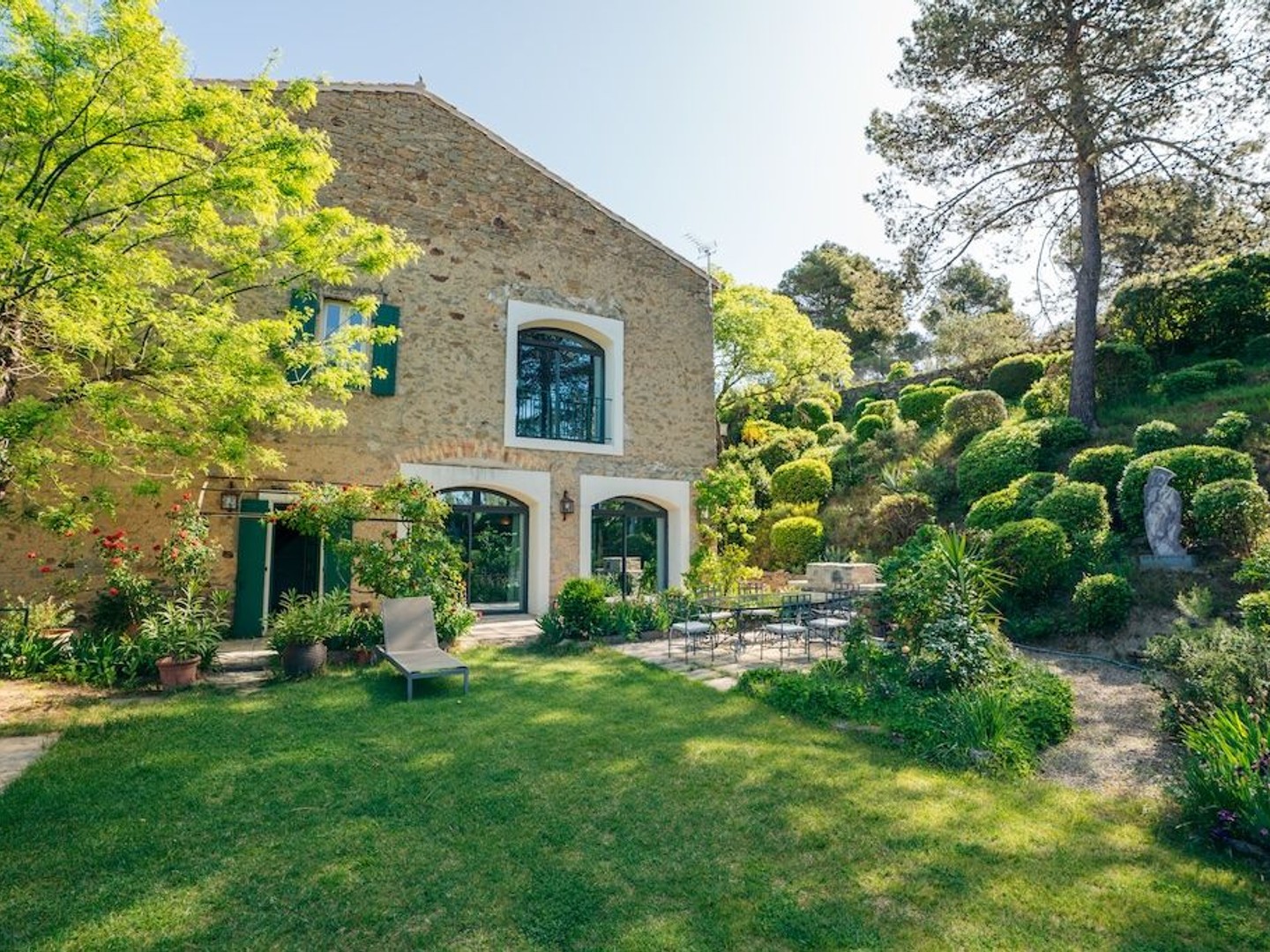 Maison à vendre - 7 pièces - 300m2 - Azillanet (34210)