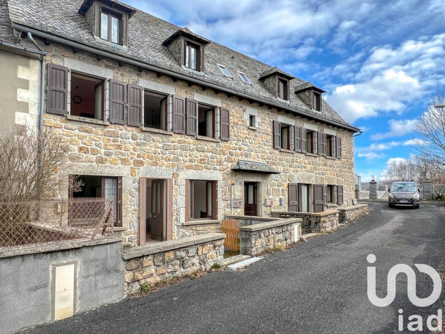 Maison avec appartements 2 pièces 263 m²