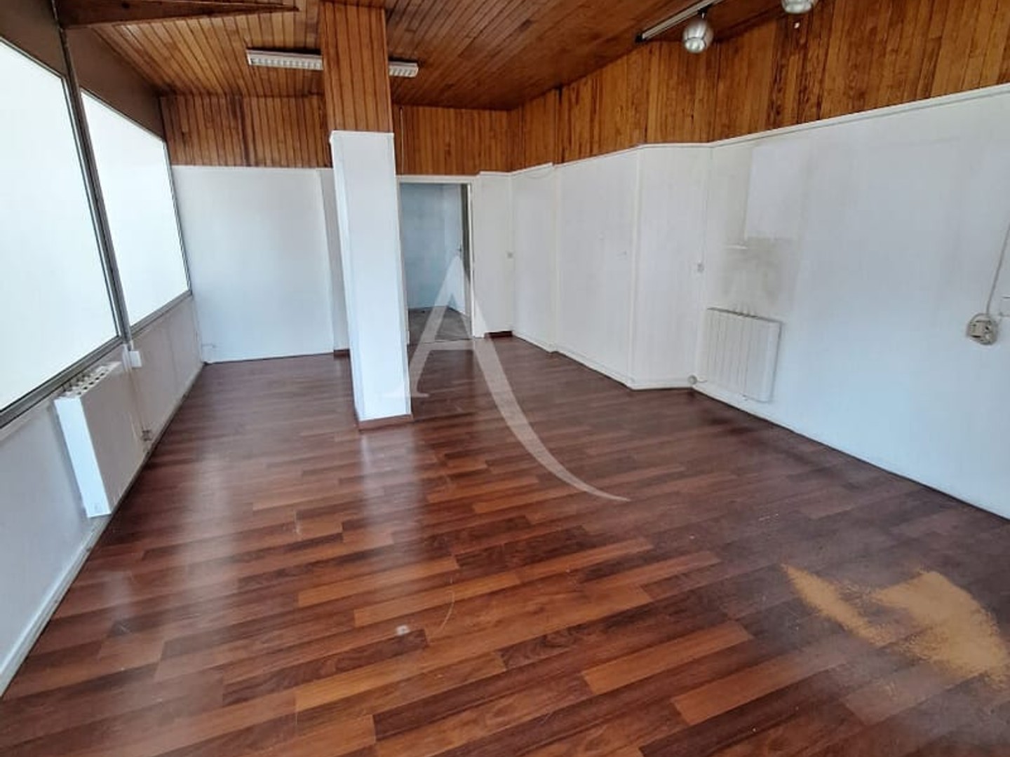 Immeuble commercial 3 pièces 38 m²