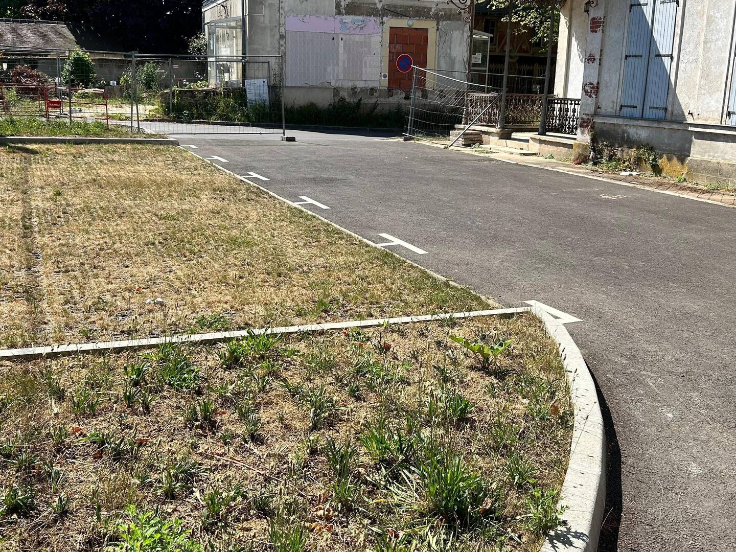 Bureaux à vendre - 250m2 - Soisy-Sur-Seine (91450)