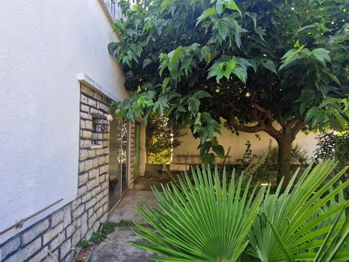 MAISON INDIVIDUELLE SUR TERRAIN DE 319 M2