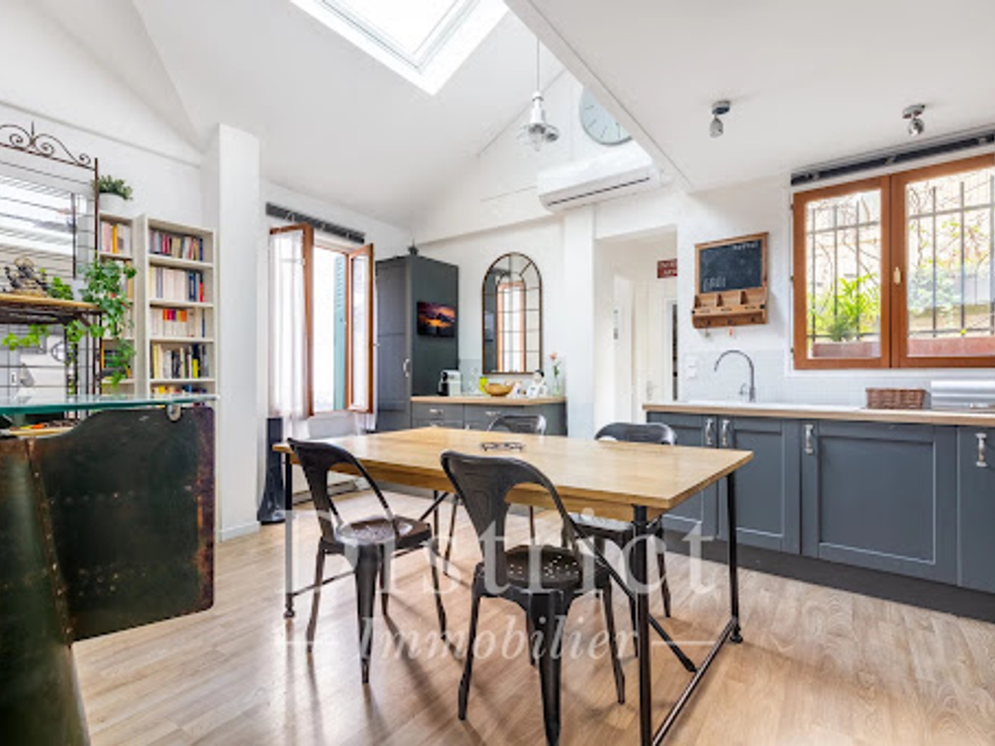 Appartement à vendre - 6 pièces - 125m2 - Paris 11e (75011)