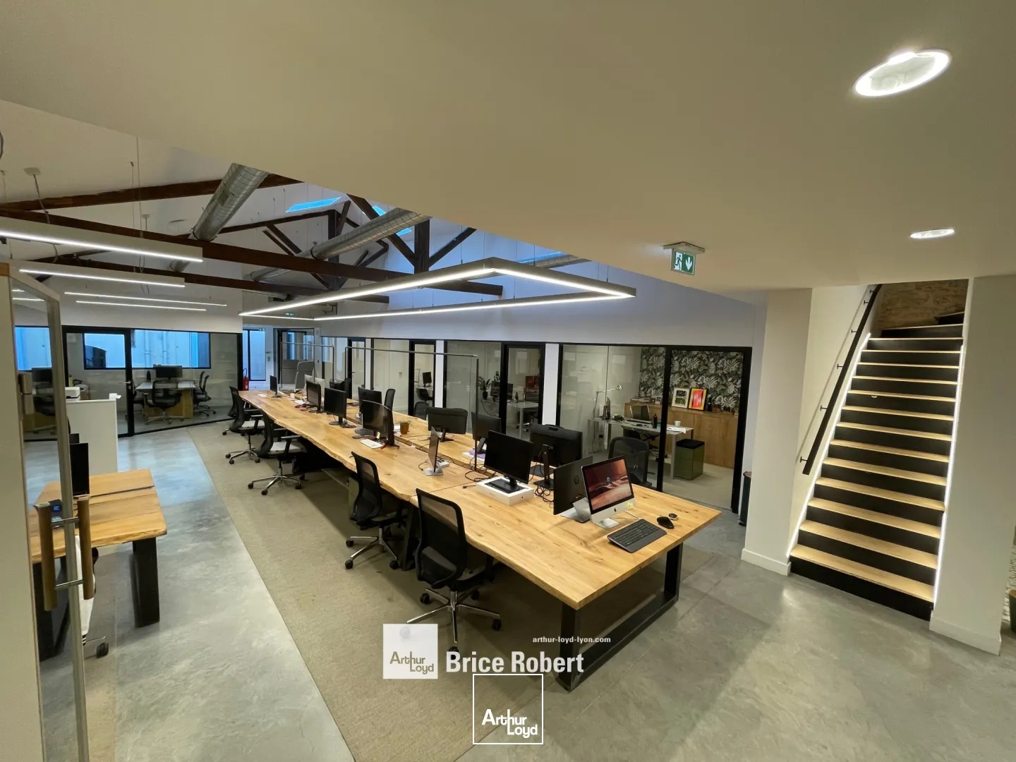 Bureaux à vendre avec terrasse privative à Lyon 9ème secteur Valmy