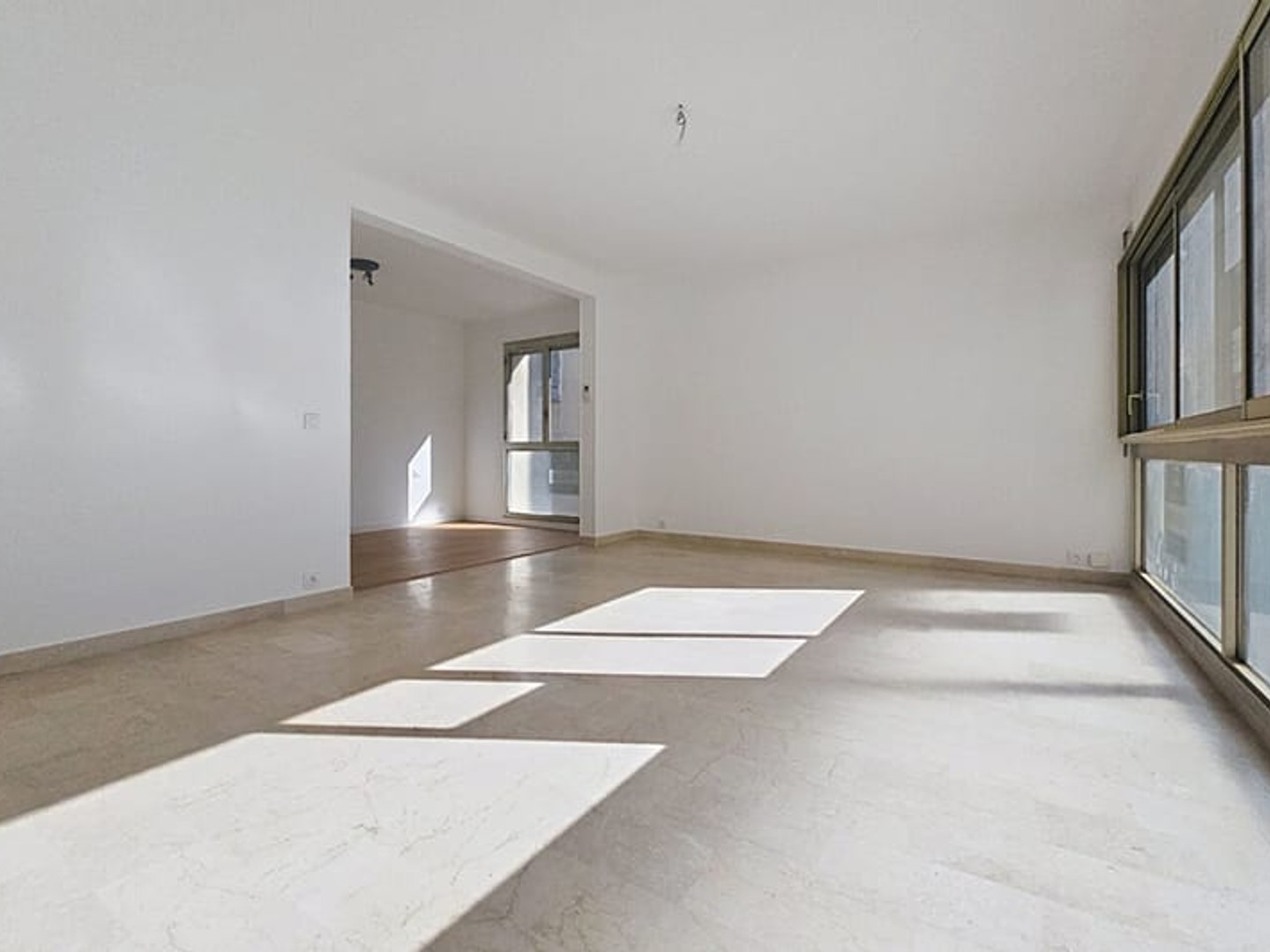 Appartement 4/5 pièces avec parking et ascenseur à Avignon