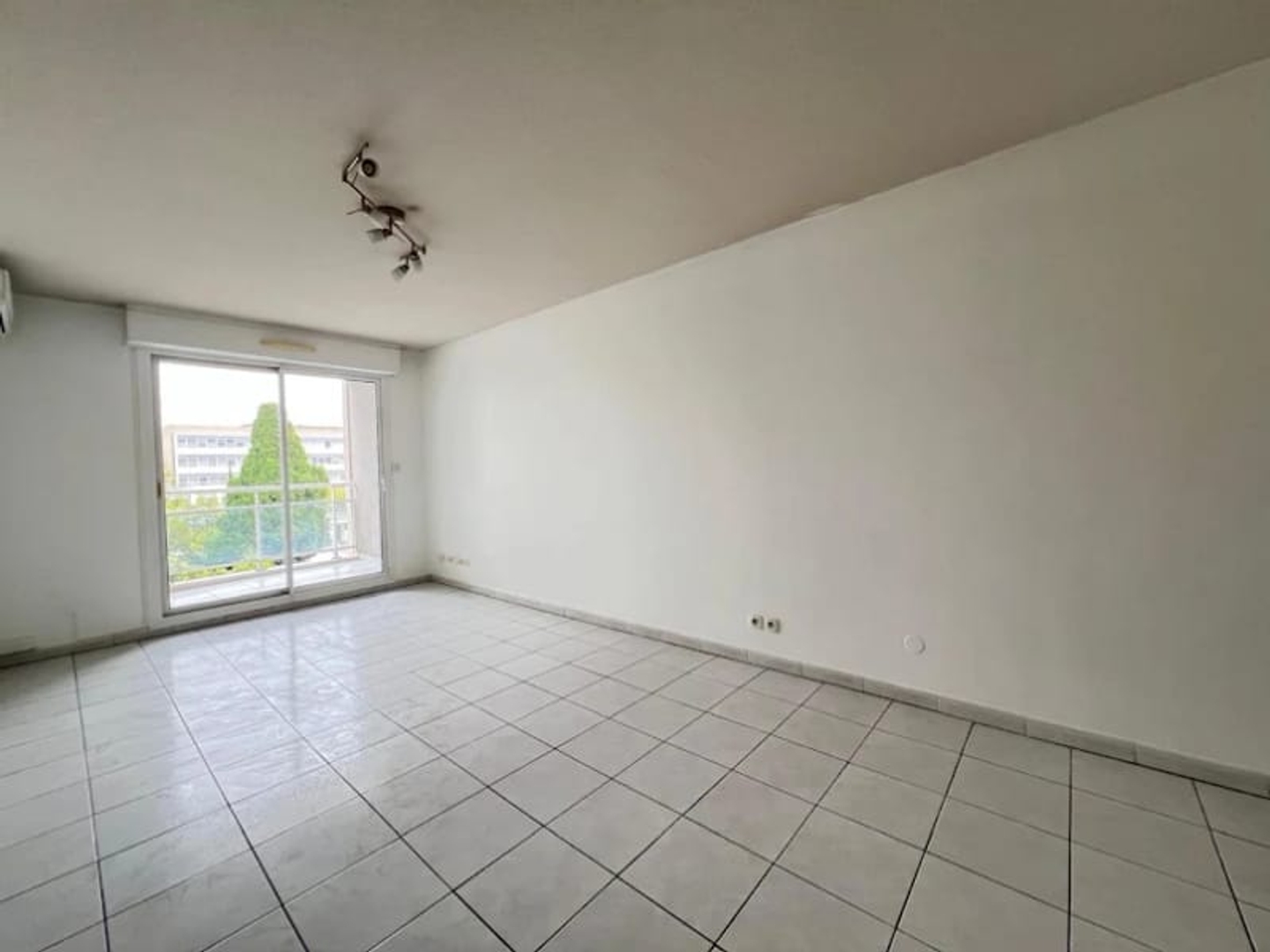 Appartement à vendre - 2 pièces - 41m2 - Marseille 5e (13005)