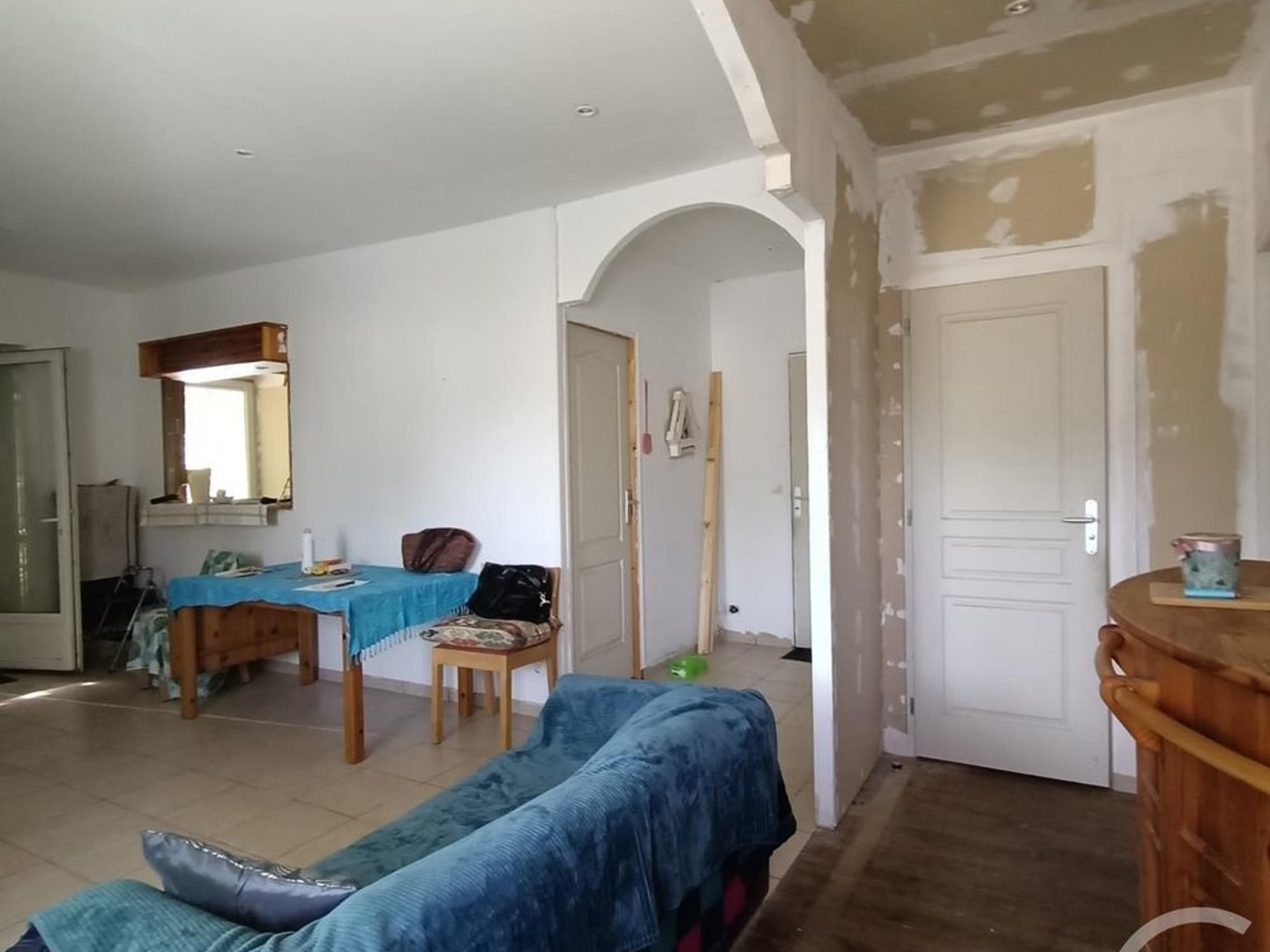 Maison à vendre - 4 pièces - 257m2 - Fontenille-Saint-... (79110)