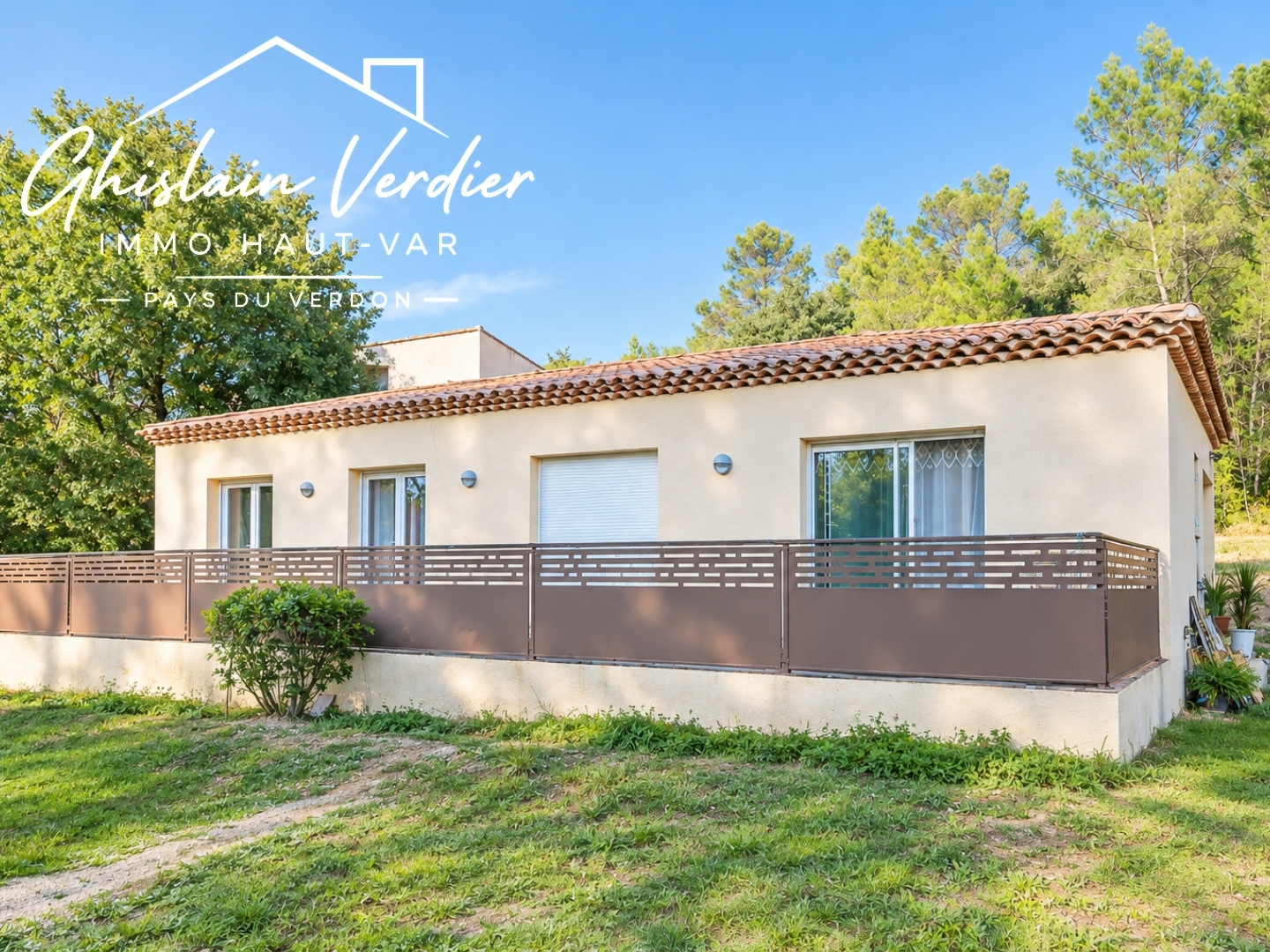 MAISON DE PLAIN-PIED DE 110 m² SUR UN TERRAIN CLOS DE 2 237 m²