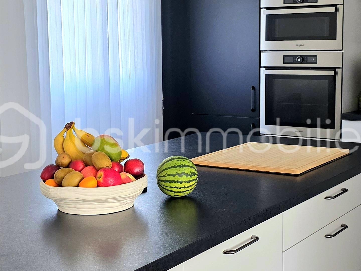 Maison à vendre - 4 pièces - 94m2 - Pierrelatte (26700)