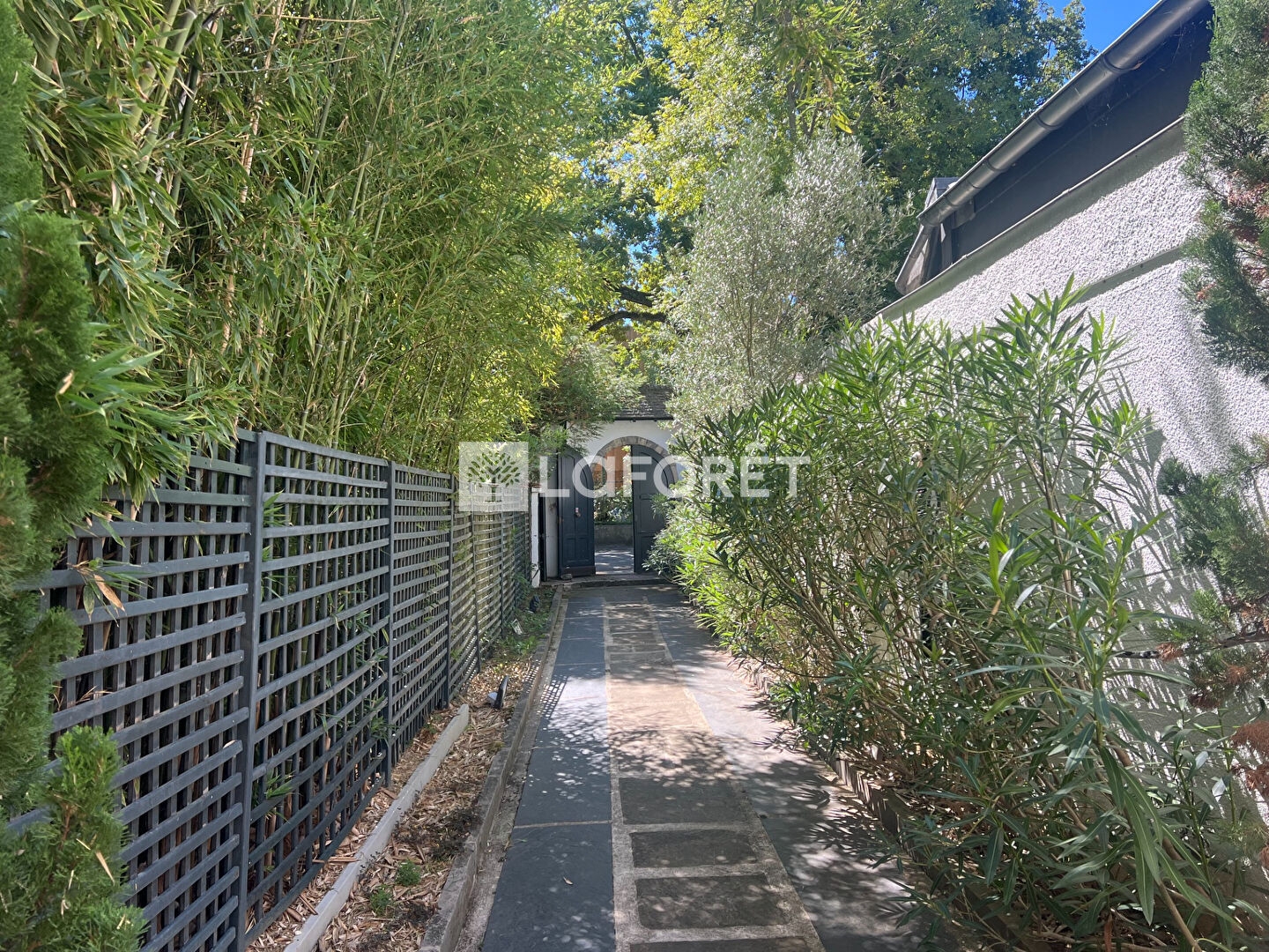 Appartement à vendre - 7 pièces - 245m2 - Garches (92380)