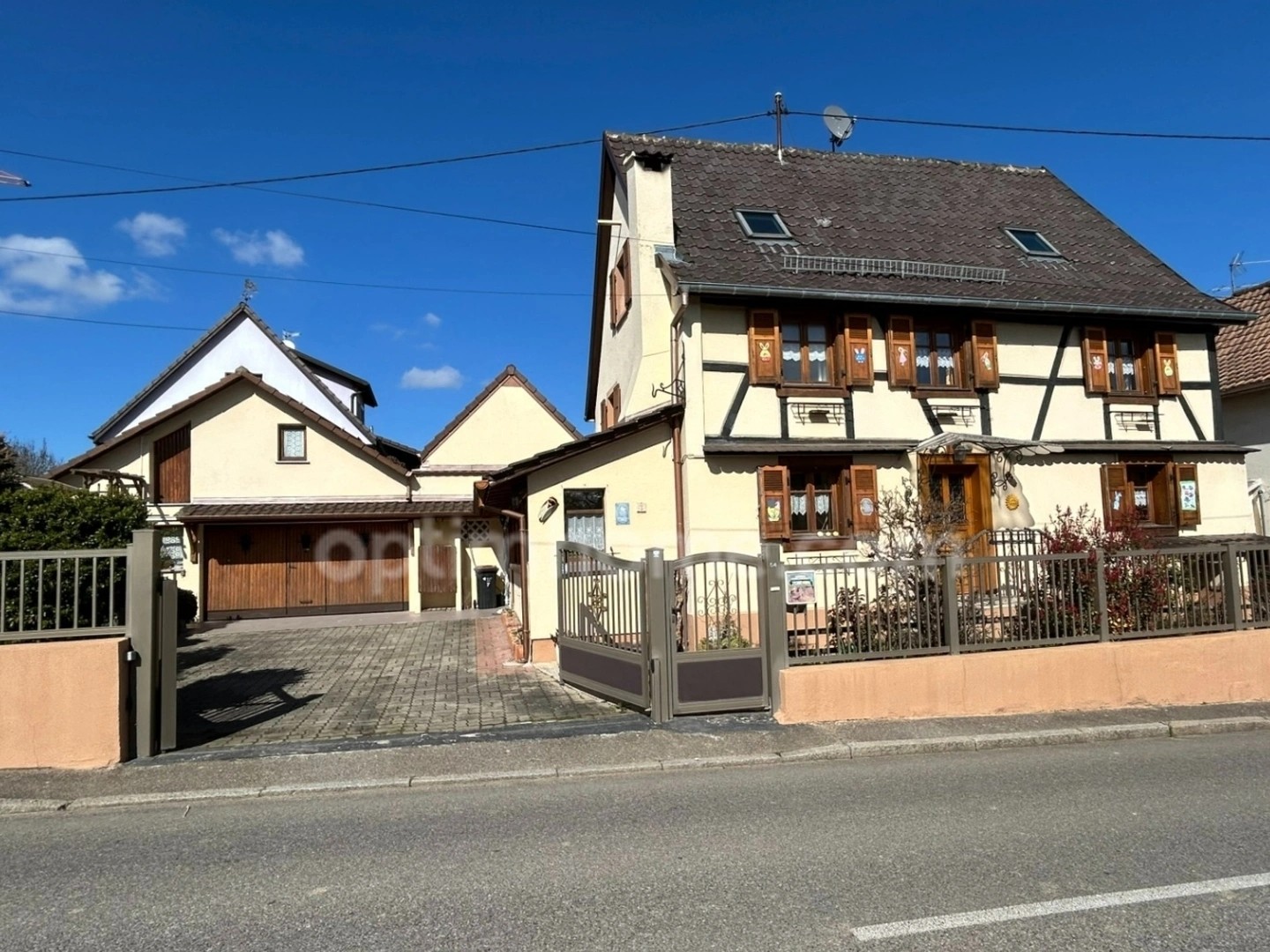 UFFHEIM, Magnifique maison alsacienne, 159.50m², 4chambres, climatisation, panneaux solaires. Beaucoup de cachet.