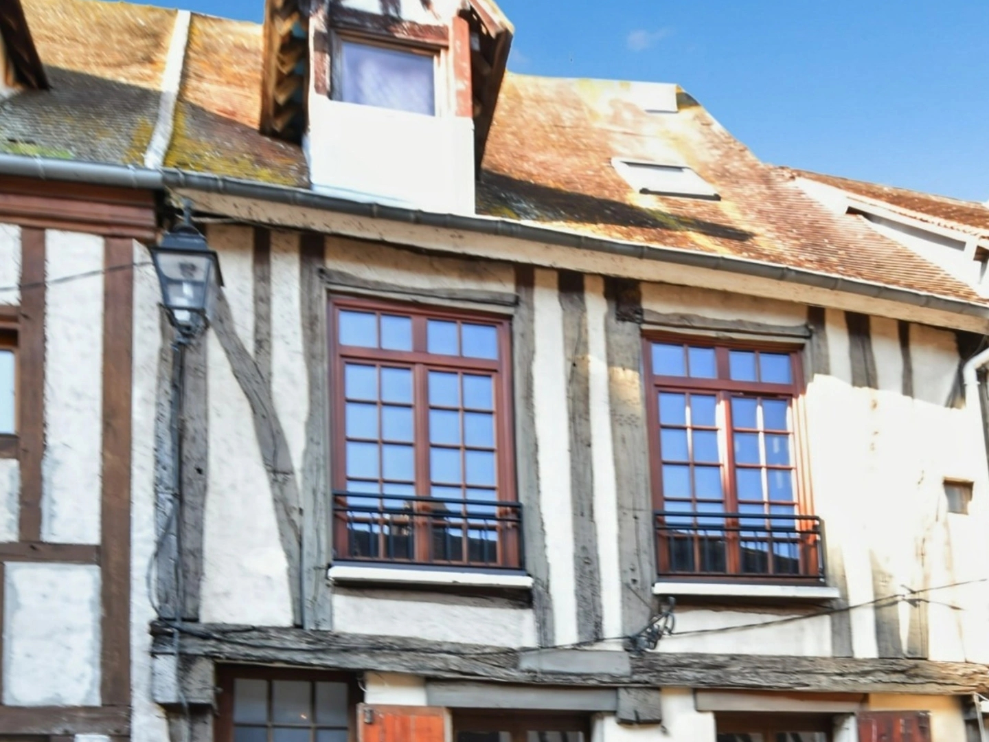 🏡 À vendre - Appartement historique avec colombages au coeur du Vieux Vernon 🏰