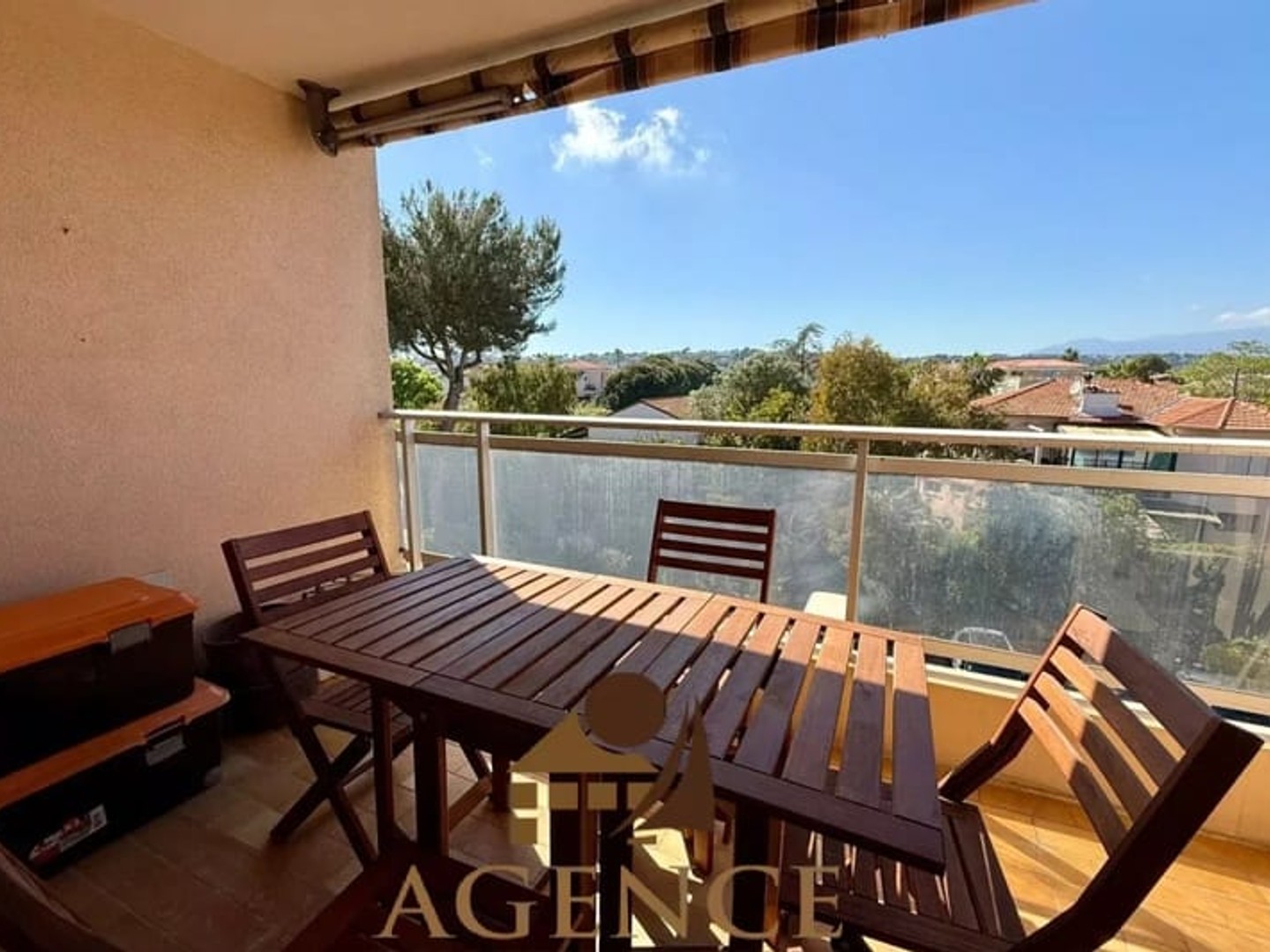 Studio Terrasse Antibes Résidence piscine et tennis