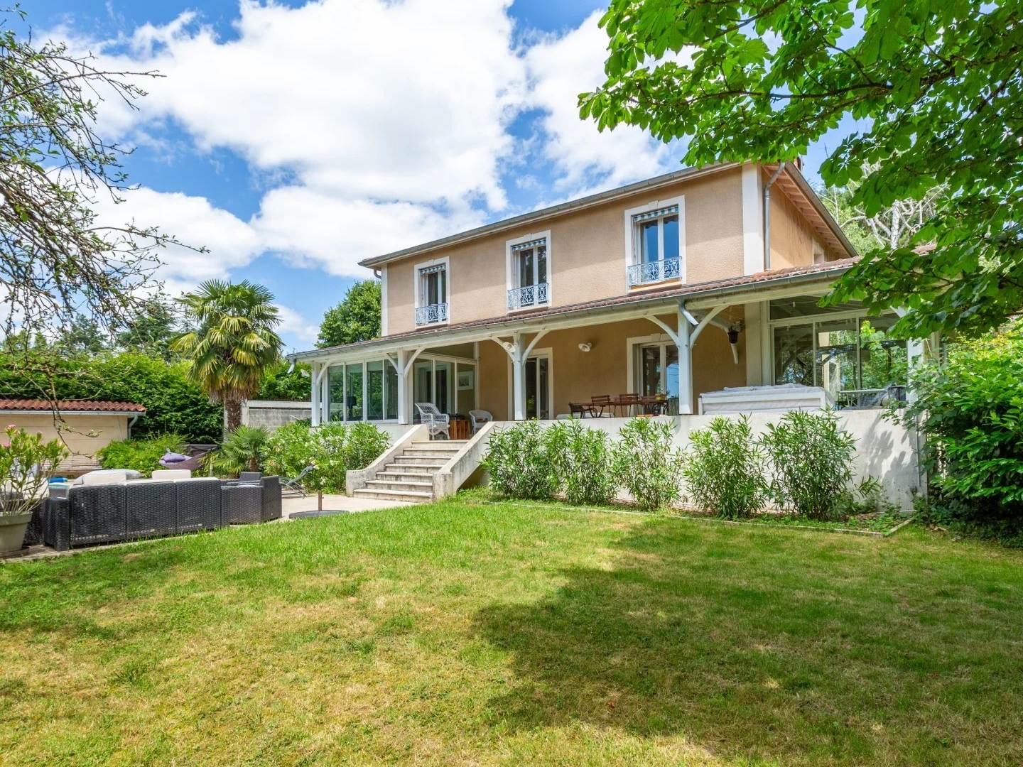 Maison à vendre - 280m2 - Écully (69130)
