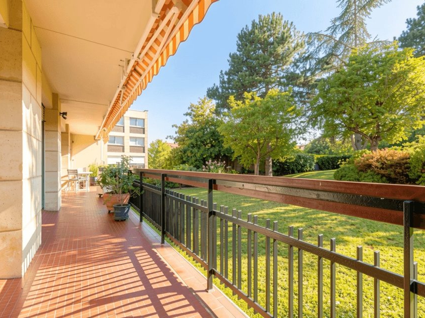 Appartement à vendre - 4 pièces - 123m2 - Sceaux (92330)