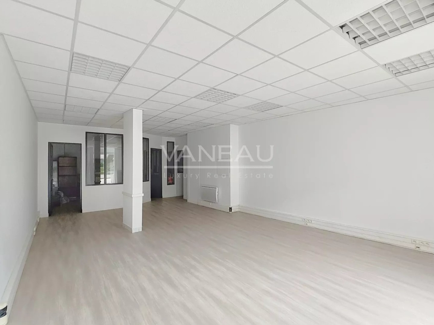 Saint Mandé - Mairie / Bois de Vincennes - Local commercial