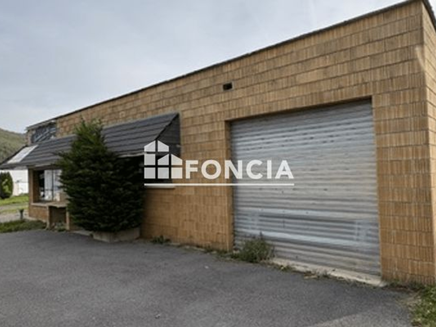 Locaux à vendre - 110m2 - Revin (08500)