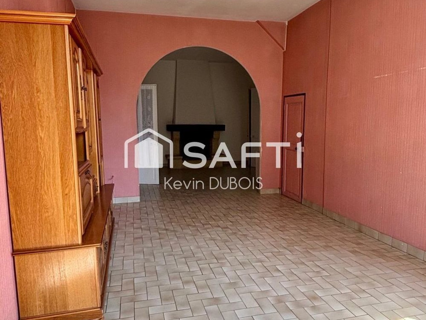 Maison à vendre - 11 pièces - 213m2 - Scorbé-Clairvaux (86140)