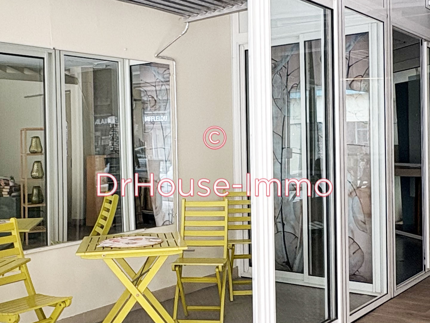 Magasin à vendre - 1 pièce - 130m2 - Fontenay-Le-Comte (85200)