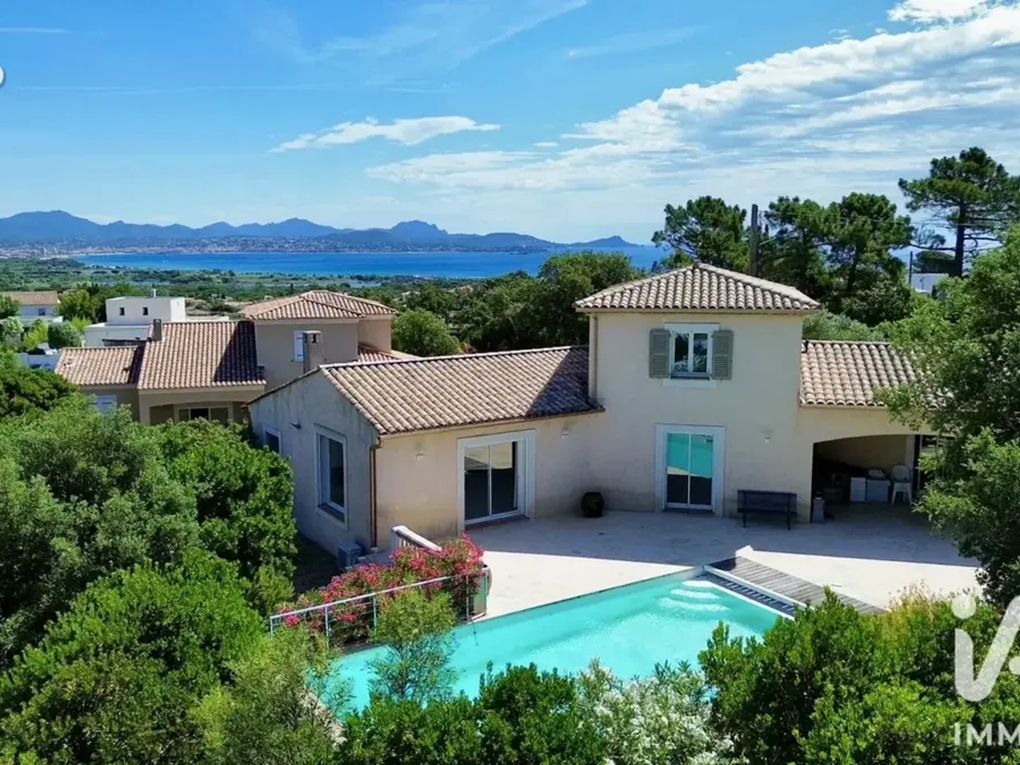 Maison 4 pièces 140 m² à vendre à Frejus (83370)