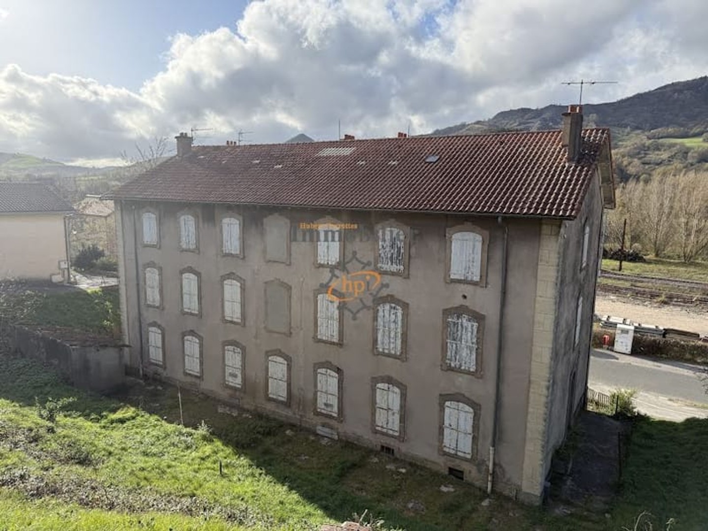 Maison à vendre - 24 pièces - 400m2 - Tournemire (12250)