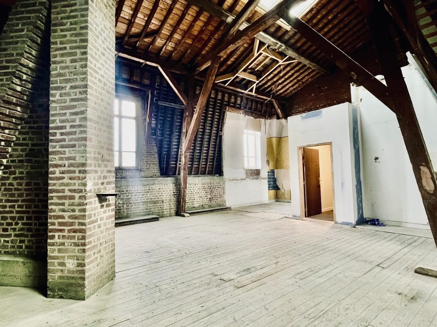 Locaux à vendre - 308m2 - Amiens (80000)
