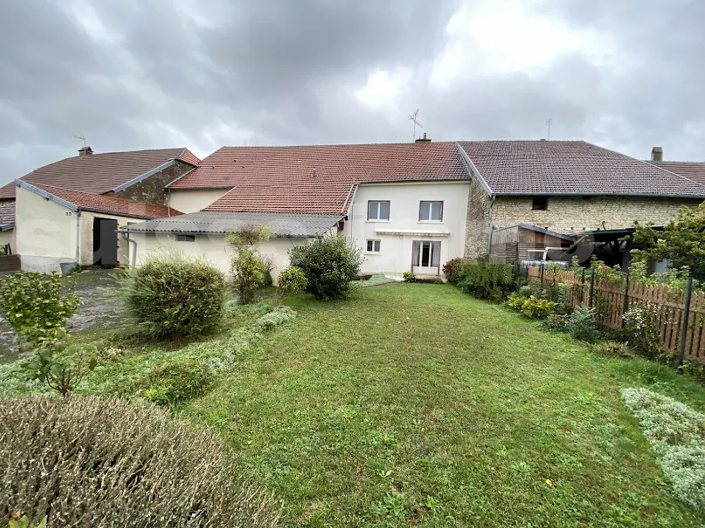 Maison à vendre - 5 pièces - 120m2 - Soing-Cubry-Chare... (70130)