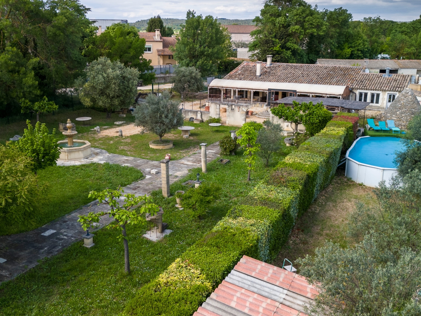Locaux à vendre - 380m2 - Bourdic (30190)
