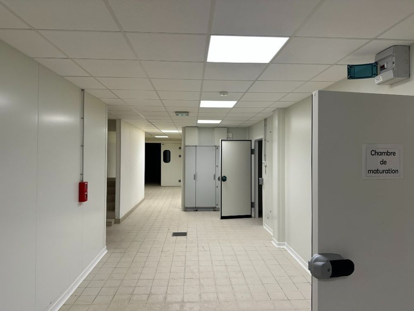 Locaux à vendre - 960m2 - Chalon-Sur-Saône (71100)
