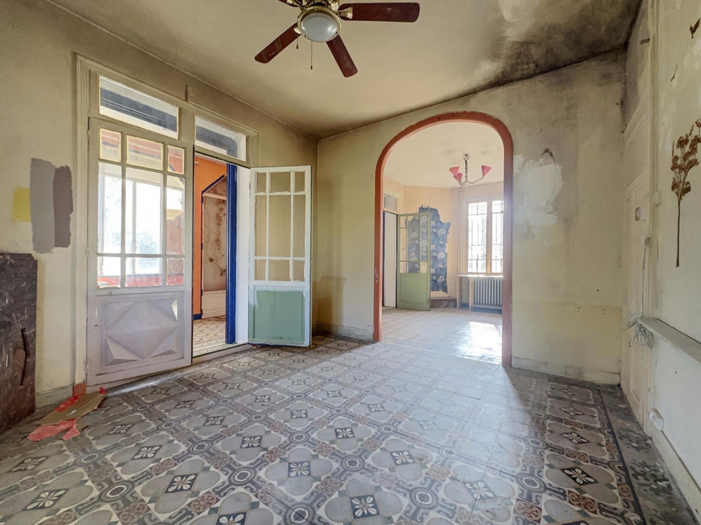 Maison bourgeoise des années 30 à Prades, sur parc