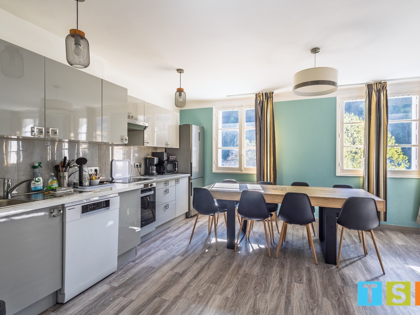 Appartement à vendre - 4 pièces - 82m2 - Bagnères-De-Luchon (31110)