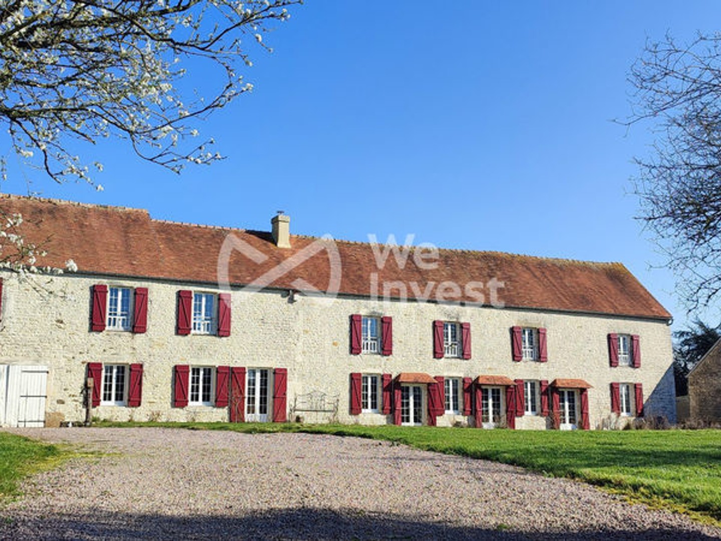 Ensemble immobilier avec gîte-320m² - 1,16 hectare