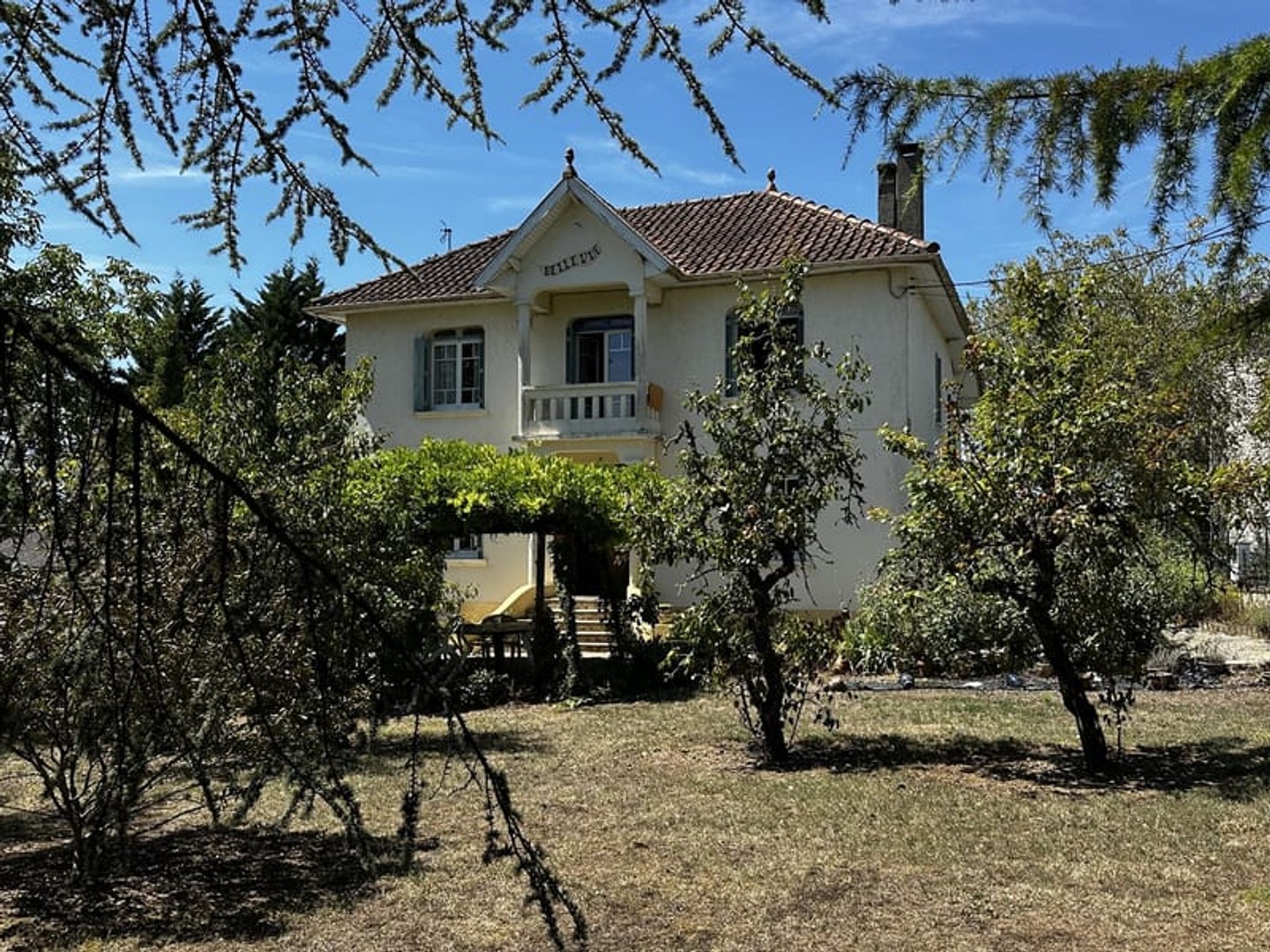 Maison 5 chambres en bord de village - Piscine, grange, bois & balades dans les vignes dès votre porte
