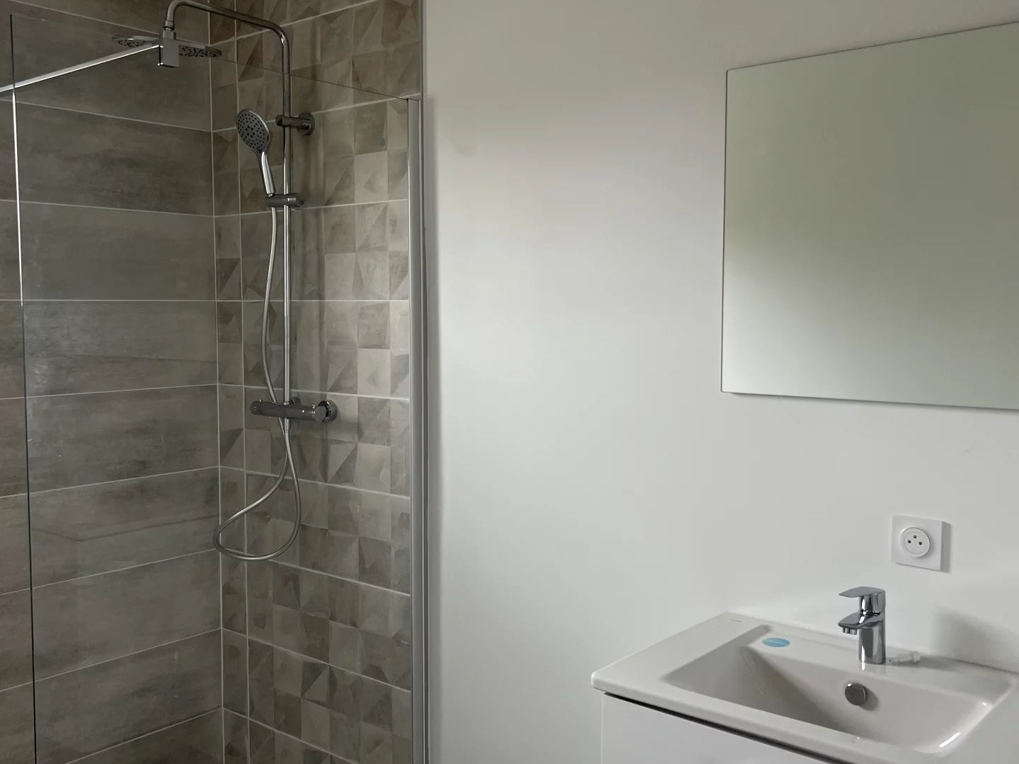 Maison à vendre - 7 pièces - 154m2 - Saint-Romans (38160)