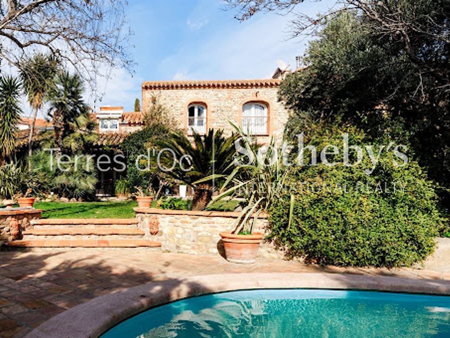 Maison 5 pièces 240 m²