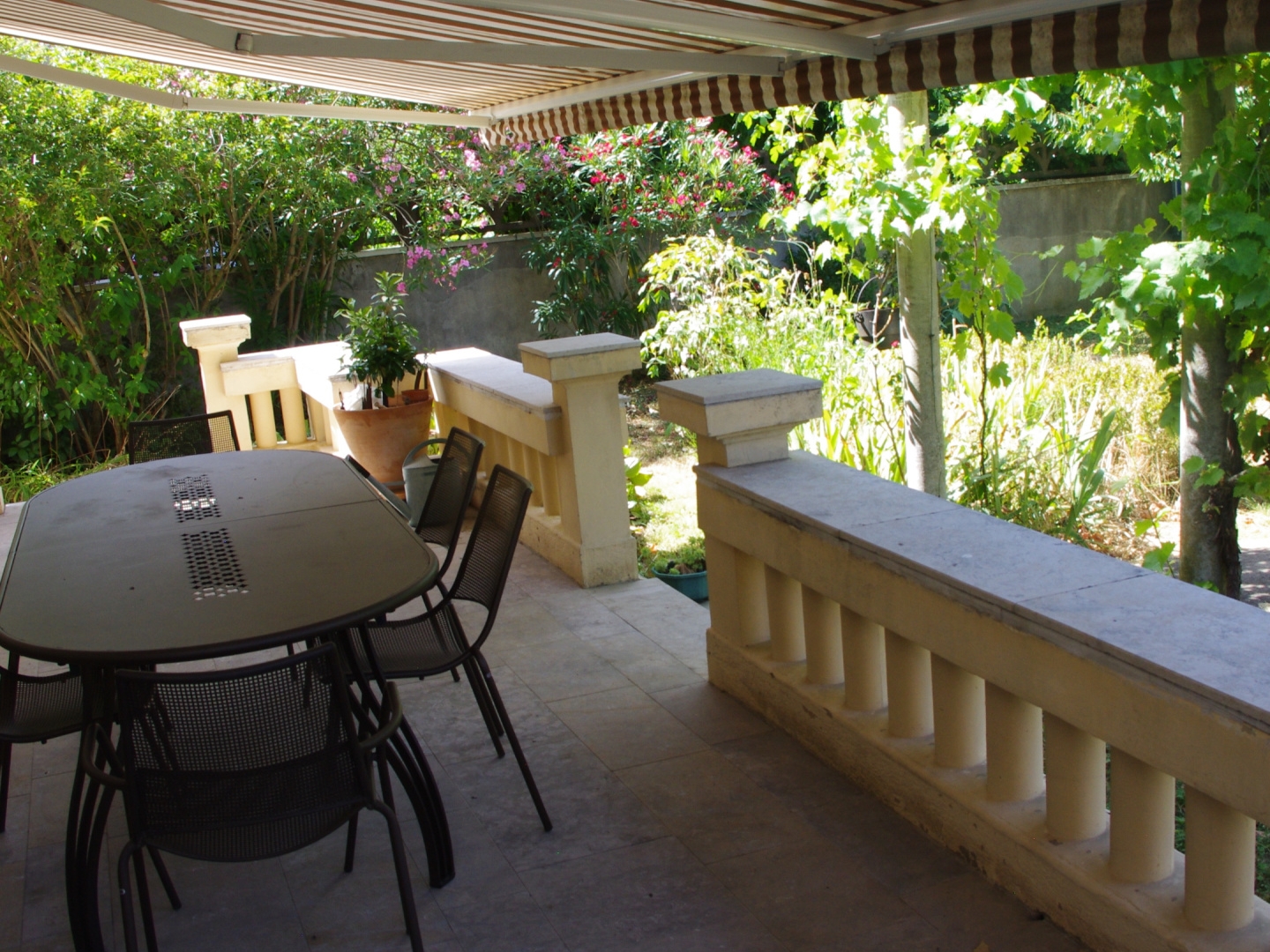 Maison à vendre - 10 pièces - 115m2 - Bron (69500)