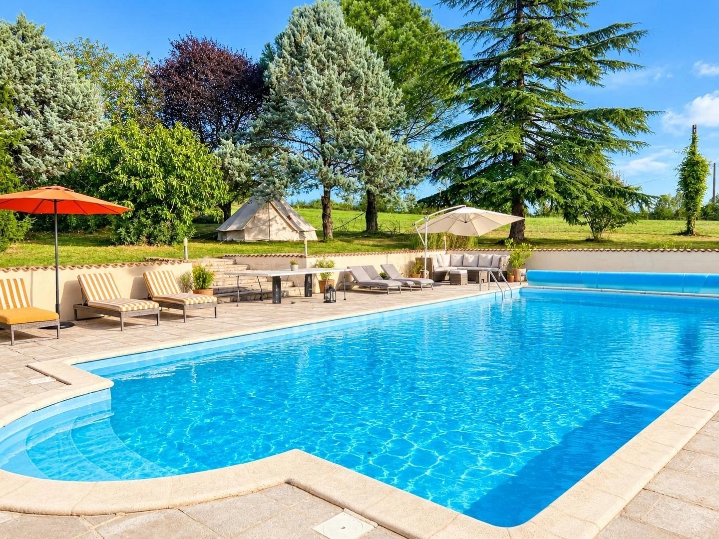Maison à vendre - 10 pièces - 203m2 - Lauzun (47410)