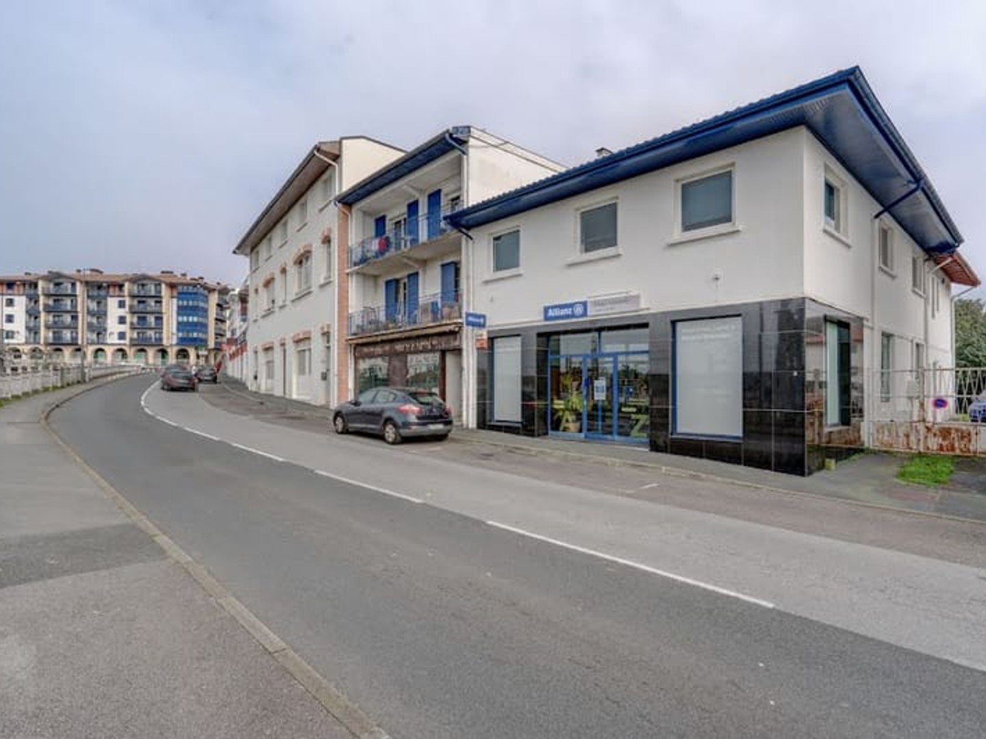 Bureaux 5 pièces 194 m²