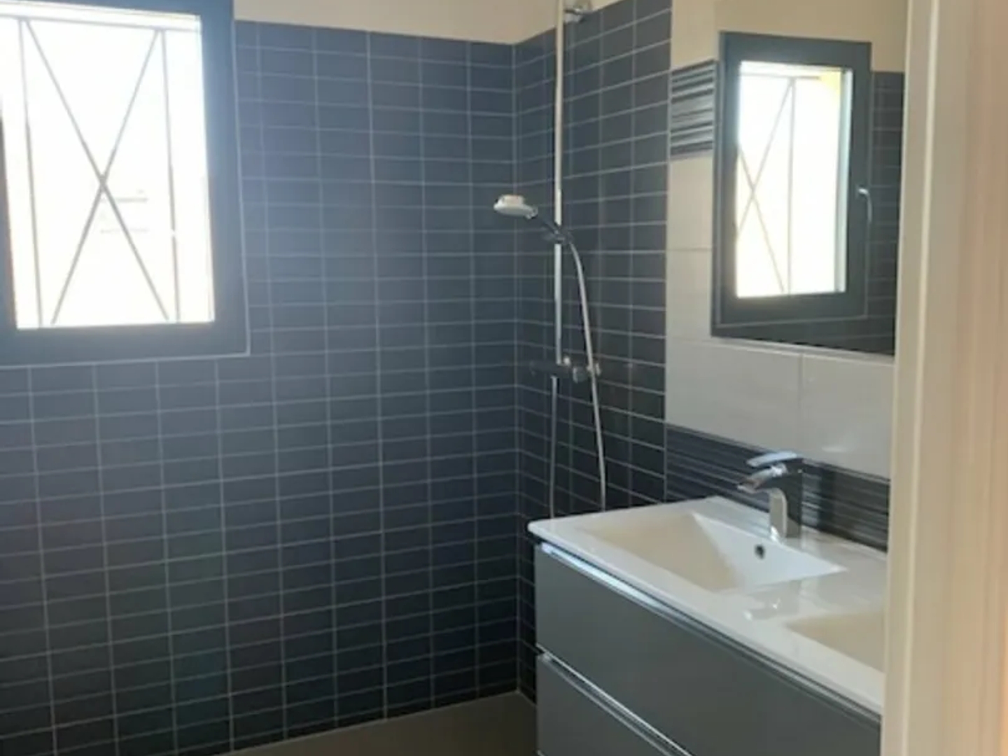 Bureaux à vendre - 252m2 - Le Pontet (84130)