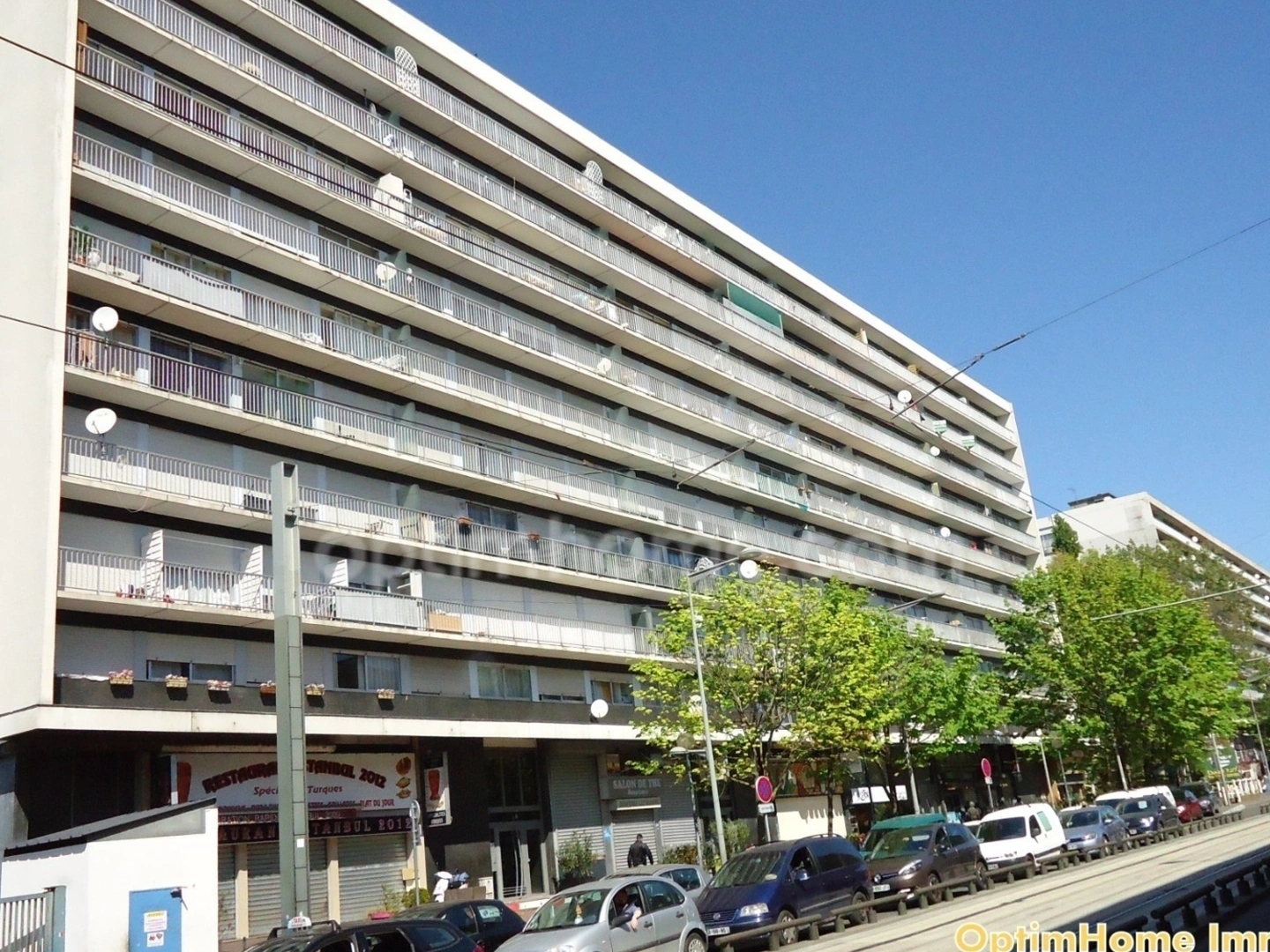Appartement 5 pièces / 3 Chambres - 99 m2 - 145 000 € FAI