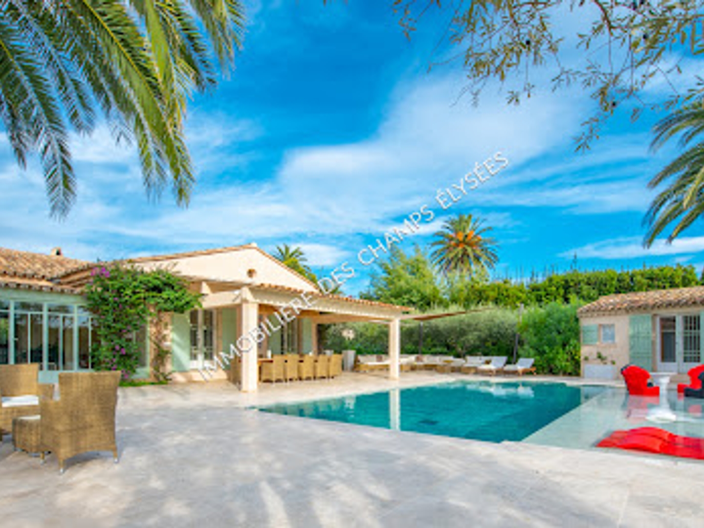 Propriété 350 m²