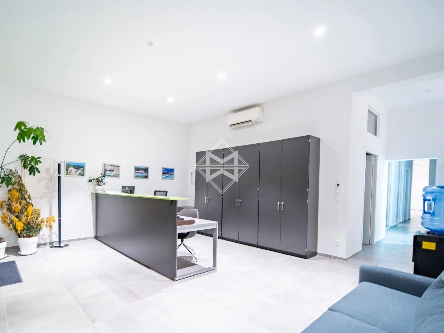 Immeuble à vendre - 582m2 - Ramatuelle (83350)