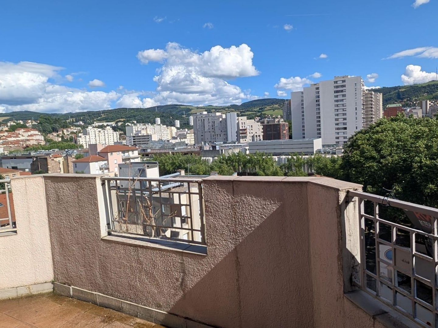 Appartement à vendre - 4 pièces - 93m2 - Saint-Étienne (42100)