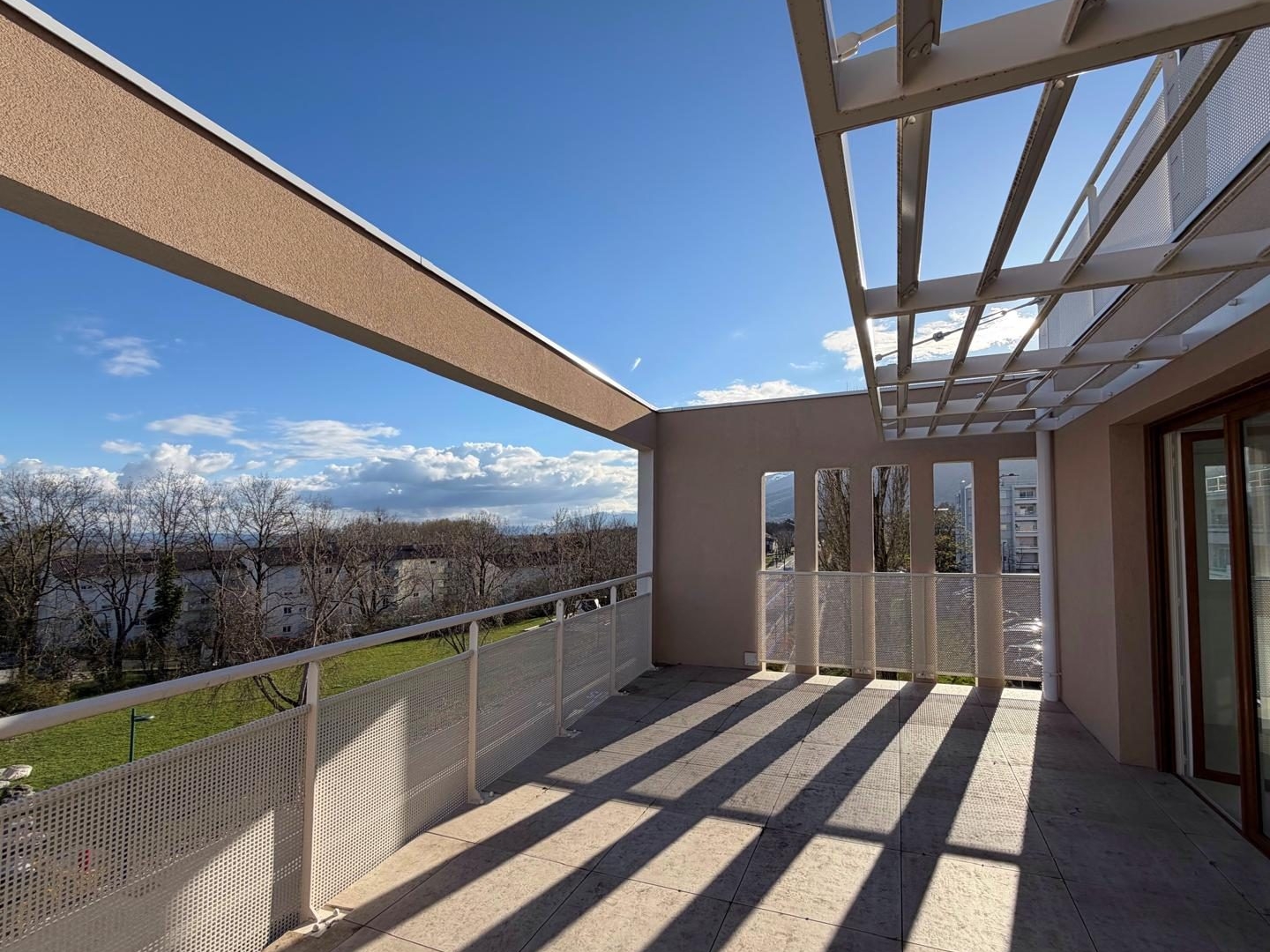 Appartement à vendre - 3 pièces - 71m2 - Gex (01170)