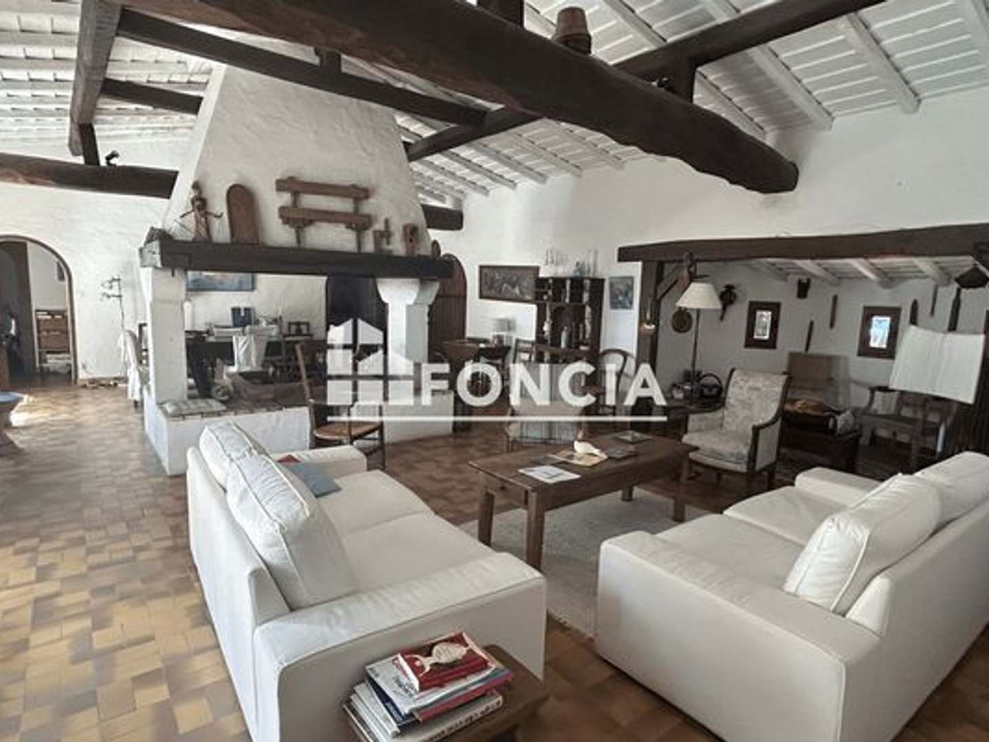 Maison à vendre - 10 pièces - 240m2 - L'épine (85740)